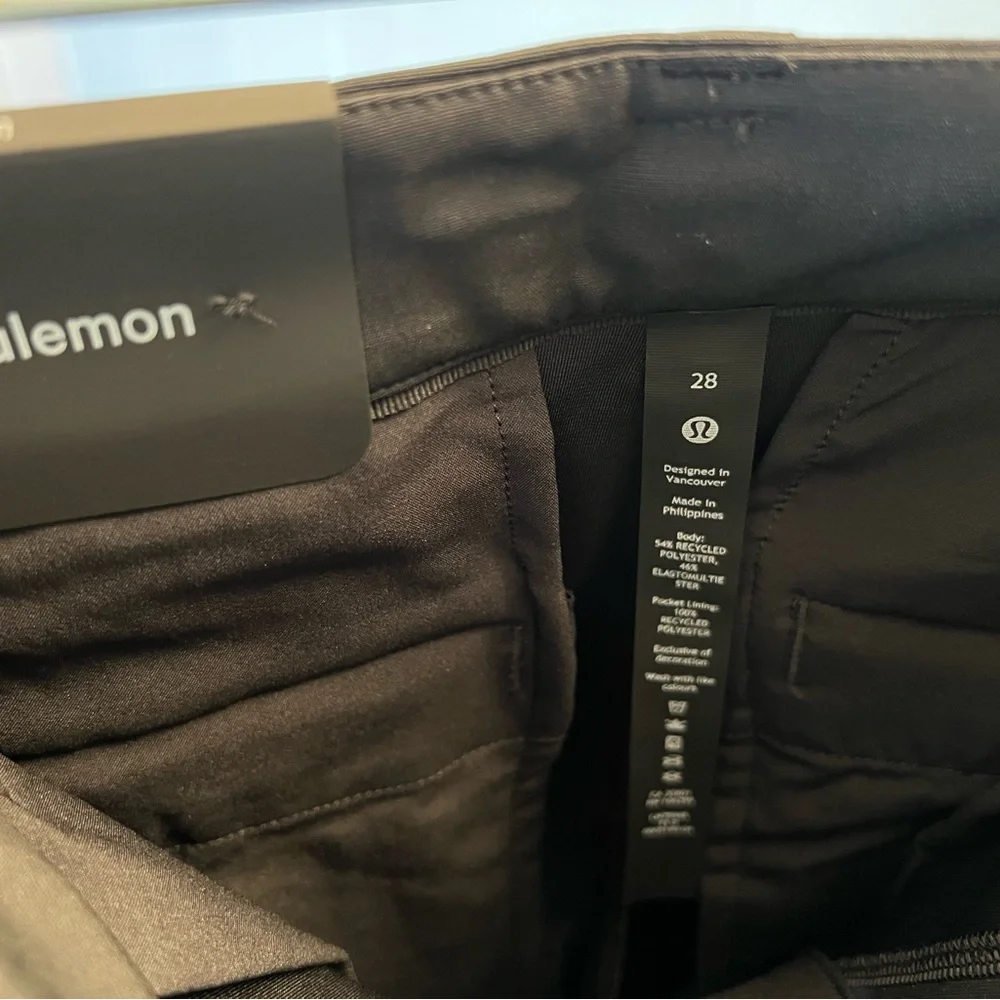 Lululemon Commission Short Classic 9” - Picture 6 of 6